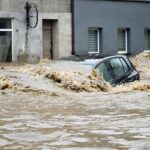 Hochwasserkatastrophe in Mitteleuropa: Staudammbruch in Polen, Evakuierungen in Tschechien und drohende Flut in Österreich